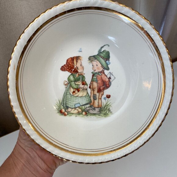 Johnson Bros. 7.5" Boy & Girl Love Note Collectible Bowl - Picture 1 of 5